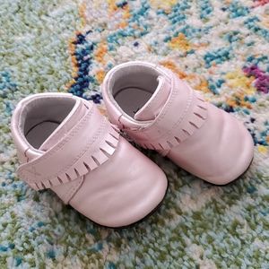 Jack&Lily Pink Fringe Moccasins 12-18mths